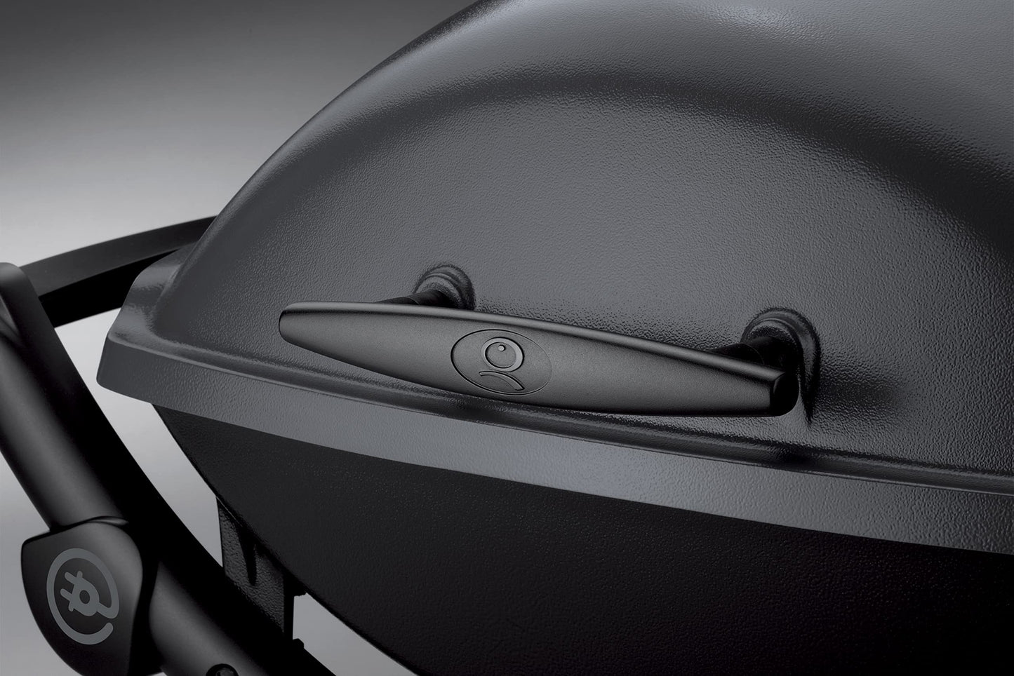 Weber Q2400 | Barbacoa Eléctrica Portátil con Soporte y Mesas Laterales, Parrilla Hierro Fundido, Tapa y Cuba de Aluminio, Área 54x39 cm, Gris Oscuro